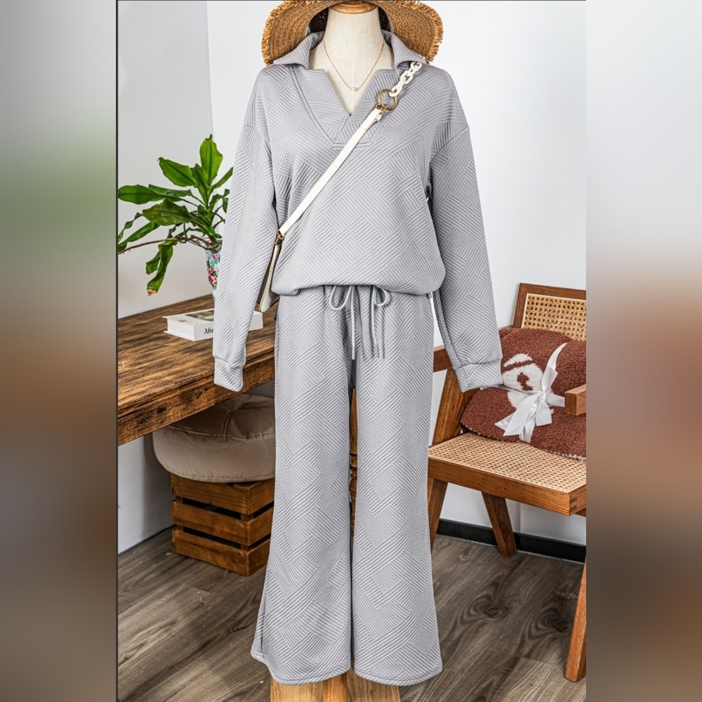 🪶Grey Embossed V-neck Collar Long Sleeve Top and Wide Leg Joggers Set